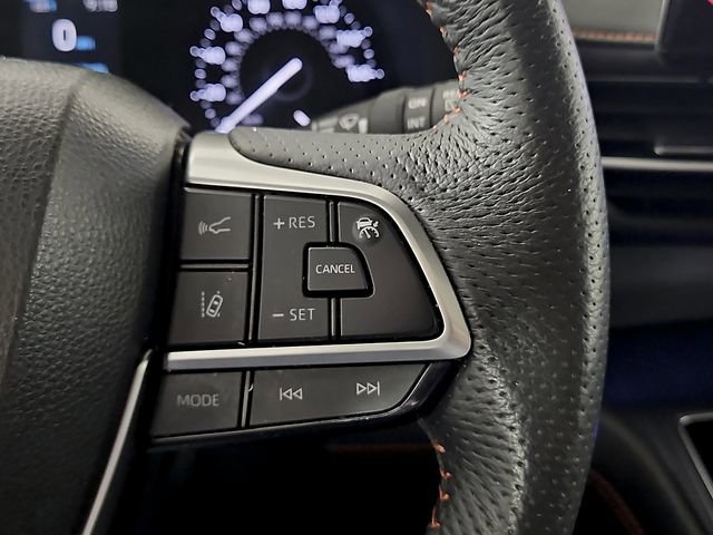 Used 2023 Toyota Sienna XSE AWD/4WD image 22