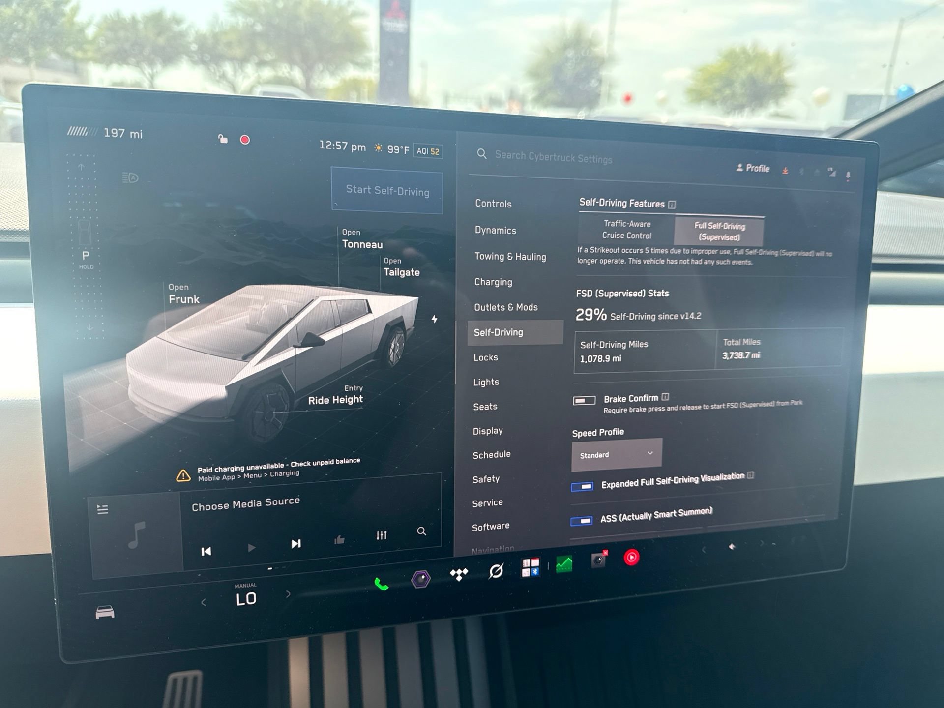 Used 2024 Tesla Cybertruck AWD Crew Cab image 9
