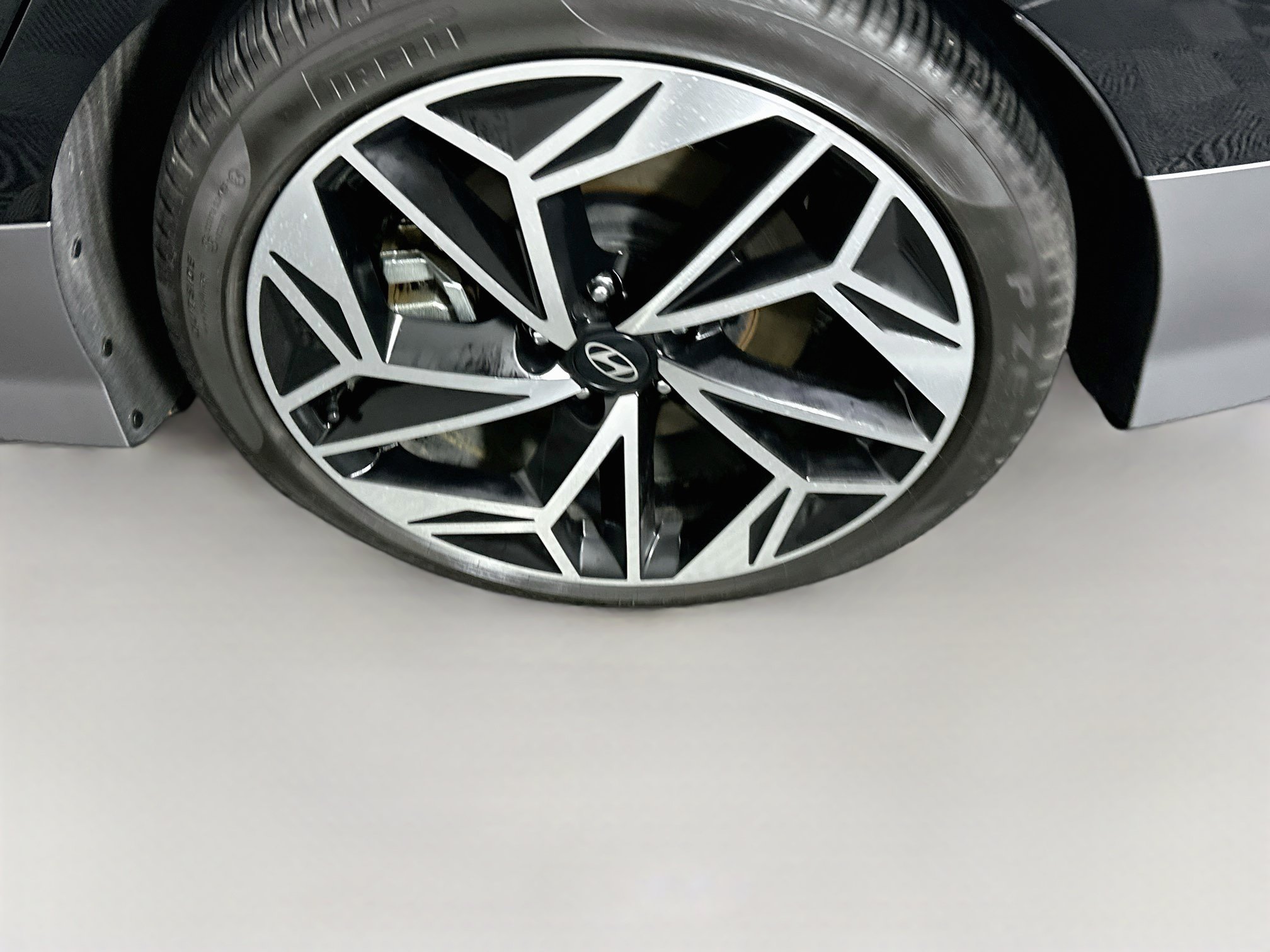 Used 2025 Hyundai Ioniq 6 SEL RWD image 11