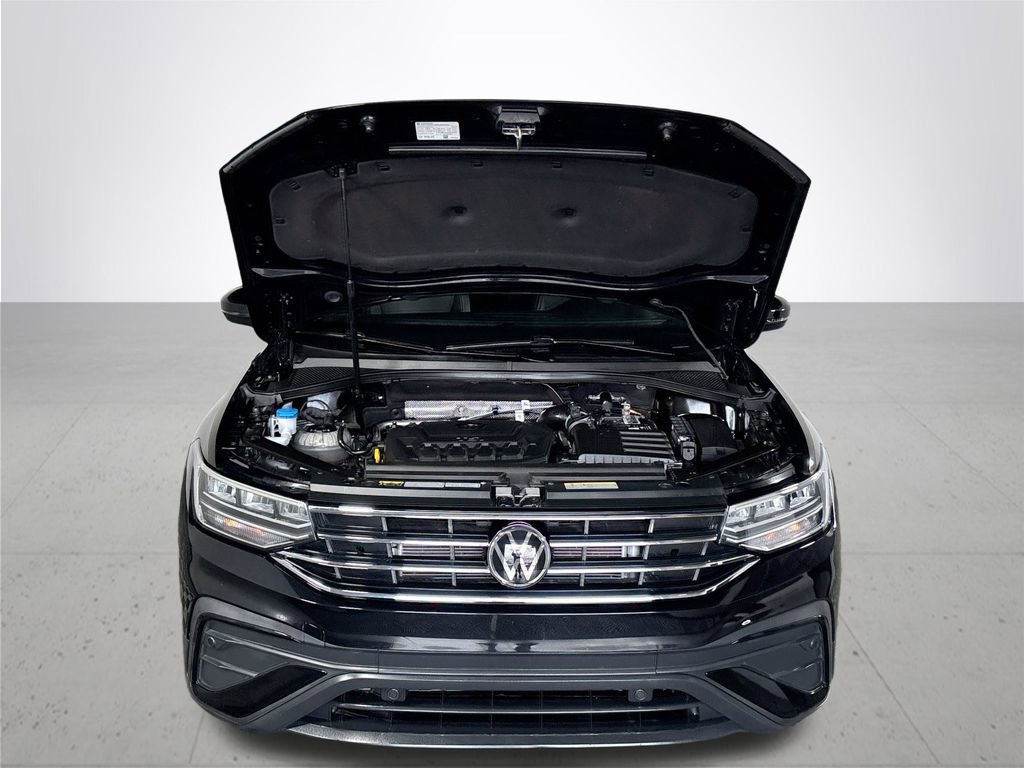 Used 2022 Volkswagen Tiguan SE image 22