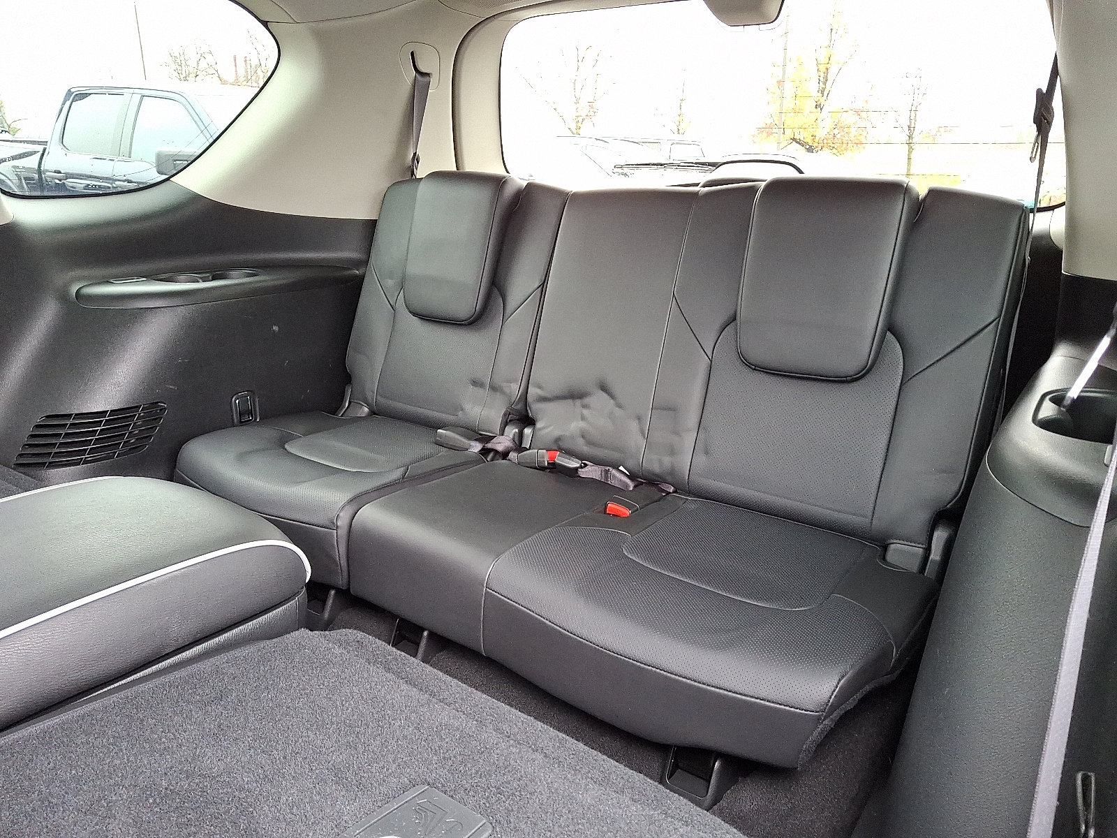 Used 2021 INFINITI QX80 Premium Select w/ All-Season Package image 10