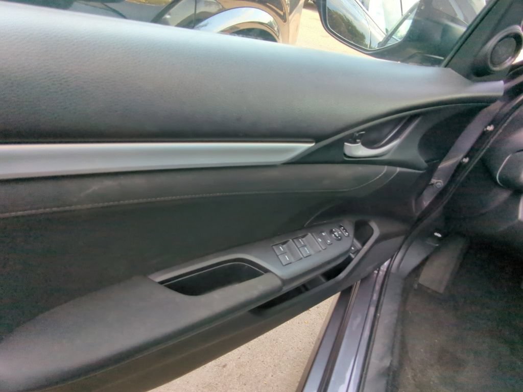 Used 2019 Honda Civic EX image 8