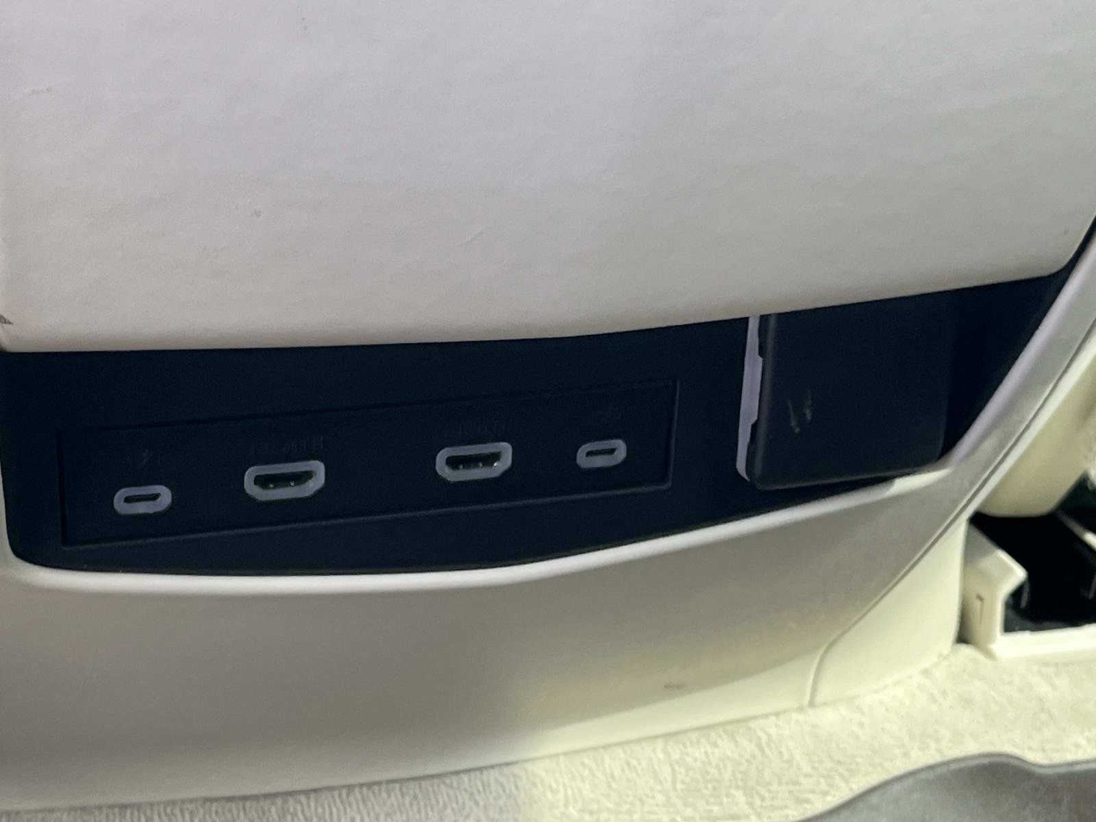 Used 2022 Cadillac Escalade ESV Sport Platinum image 15