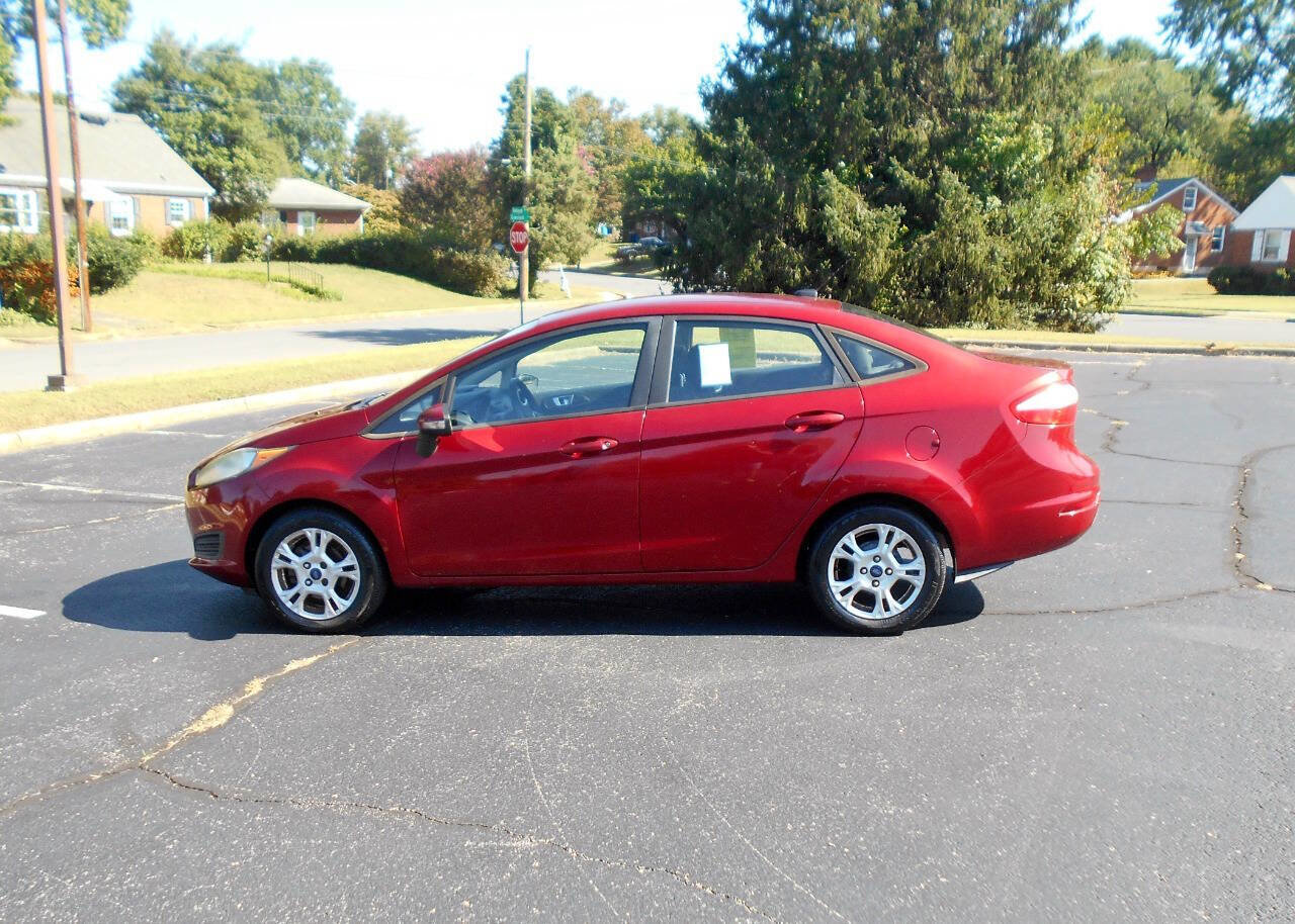 Used 2015 Ford Fiesta SE