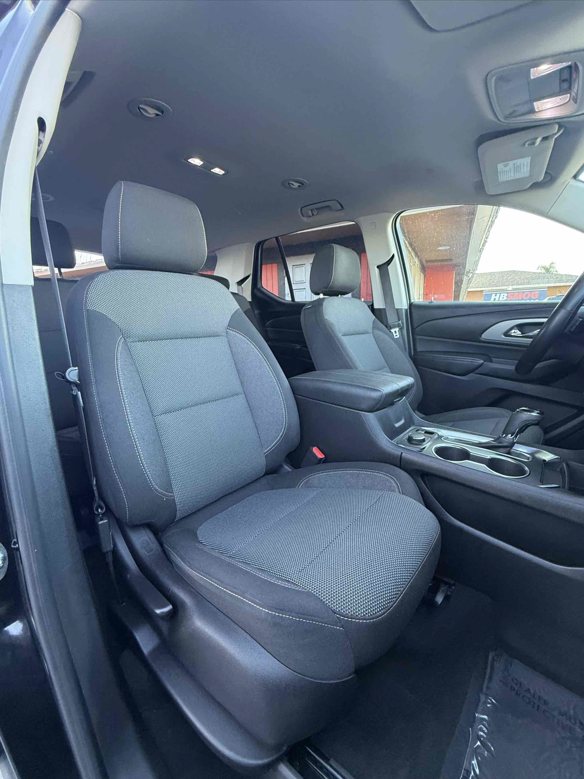Used 2018 Chevrolet Traverse LS FWD image 11