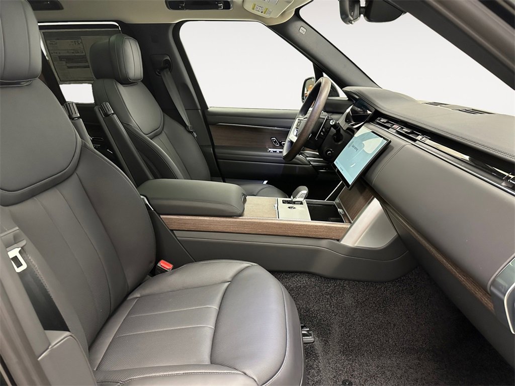 New 2026 Land Rover Range Rover SE image 15