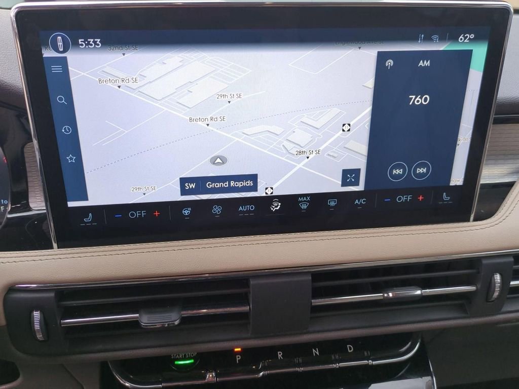 Used 2023 Lincoln Corsair AWD w/ Equipment Group 101A image 24