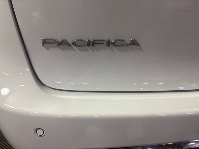 New 2026 Chrysler Pacifica Select image 51
