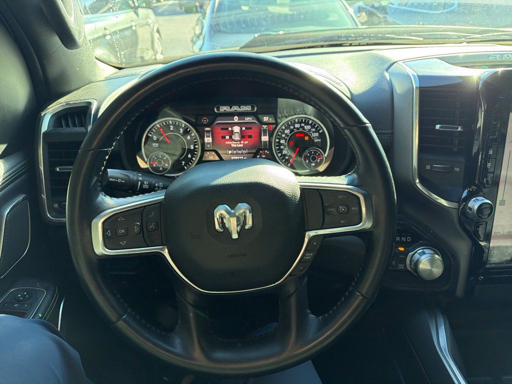 Used 2022 RAM 1500 Laramie AWD/4WD image 14