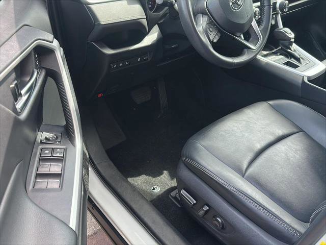 Certified 2022 Toyota RAV4 XLE Premium AWD/4WD image 9