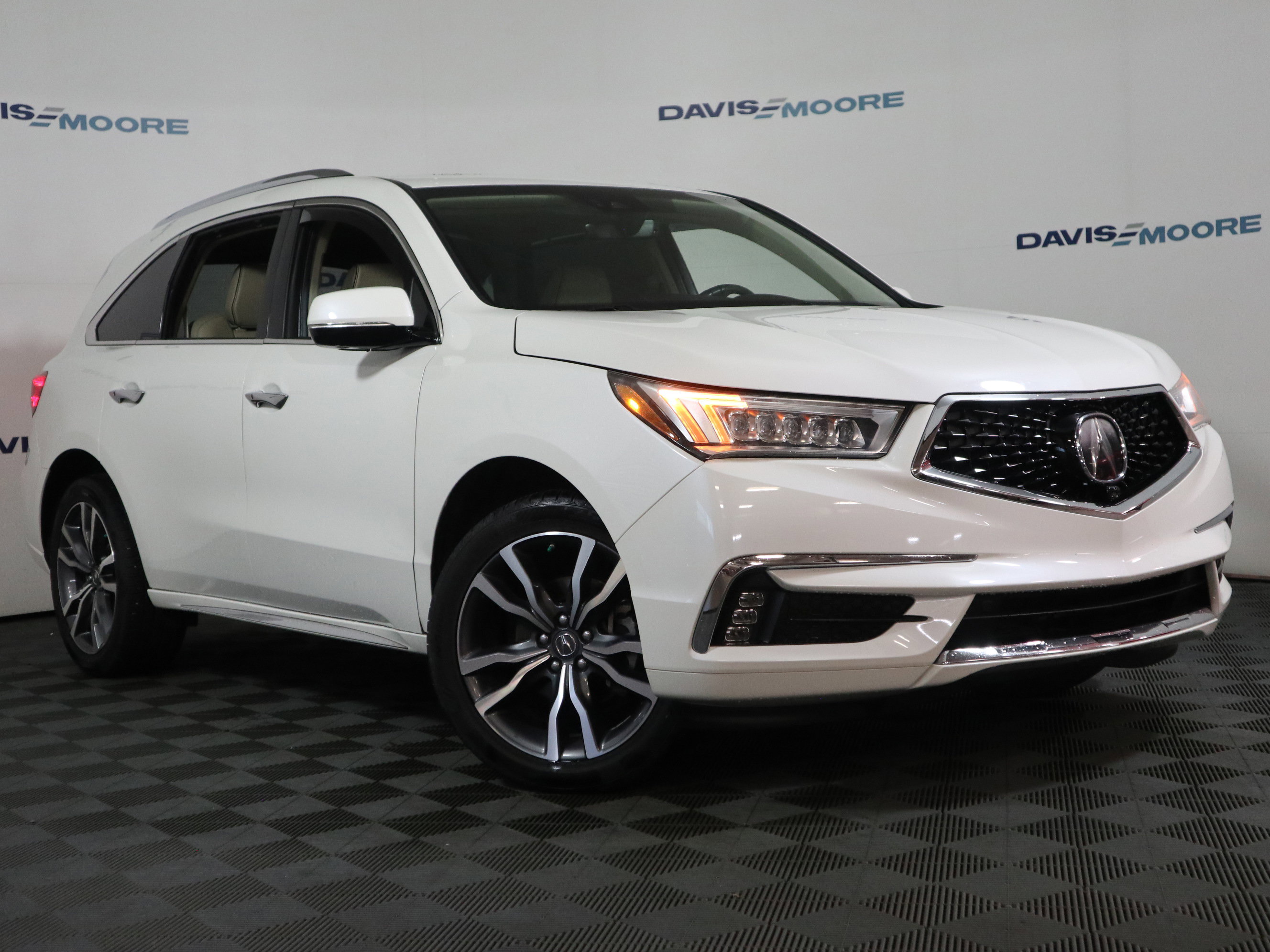 Used 2019 Acura MDX SH-AWD w/ Advance Package image 2