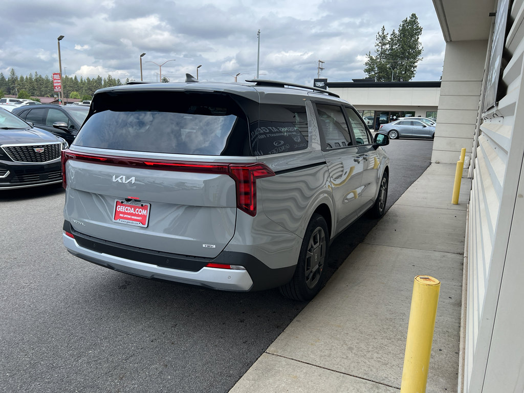 New 2026 Kia Carnival EX image 4