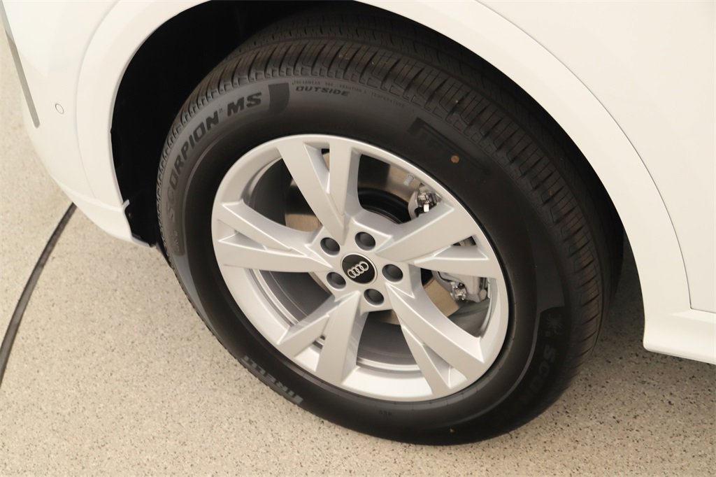 New 2025 Audi Q5 Premium image 29