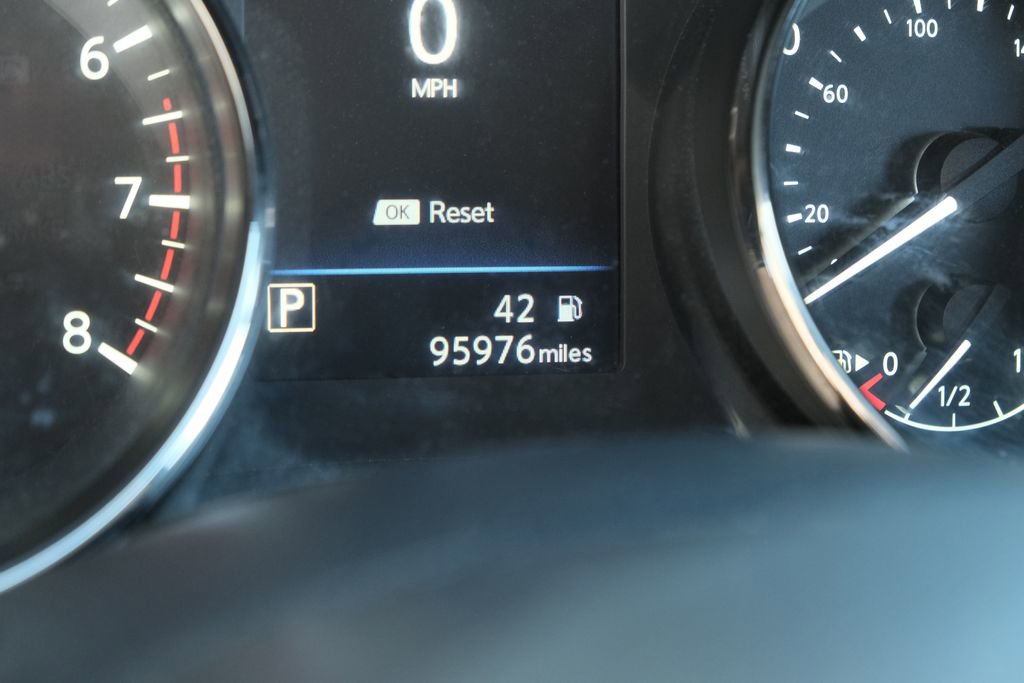 Used 2020 Nissan Rogue S FWD image 9