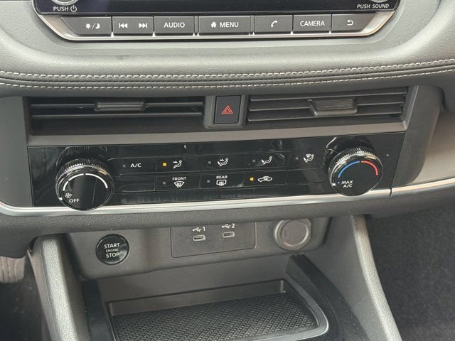 Used 2025 Nissan Rogue S AWD/4WD image 13