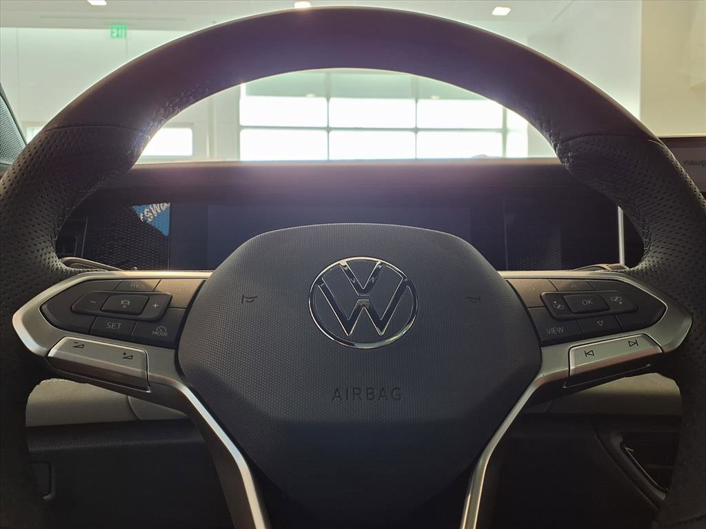 New 2026 Volkswagen Tiguan SE R-Line image 20