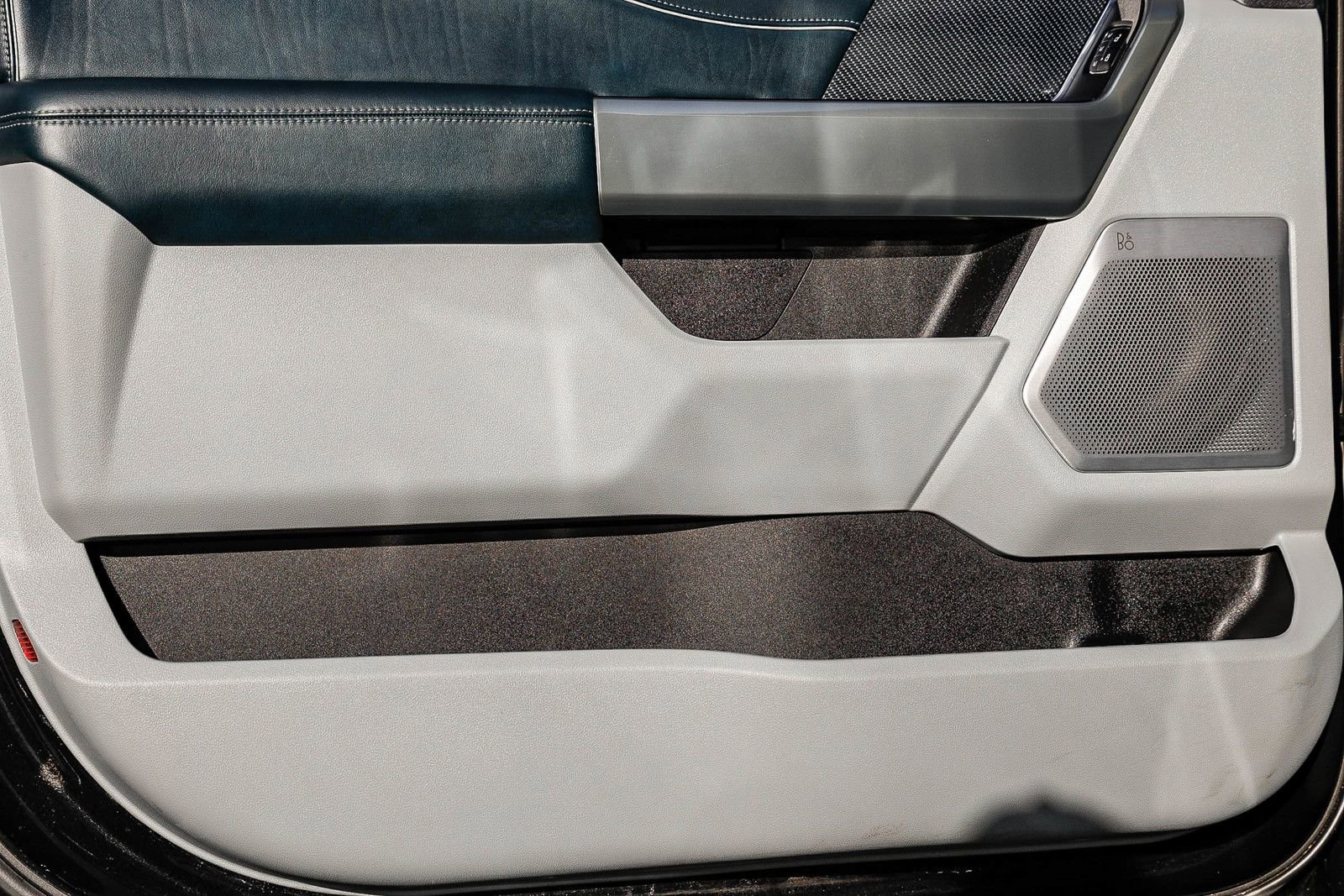 Used 2023 Ford F250 Limited w/ FX4 Off-Road Package image 21