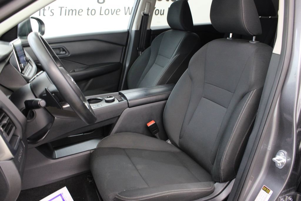 Used 2024 Nissan Rogue S image 14