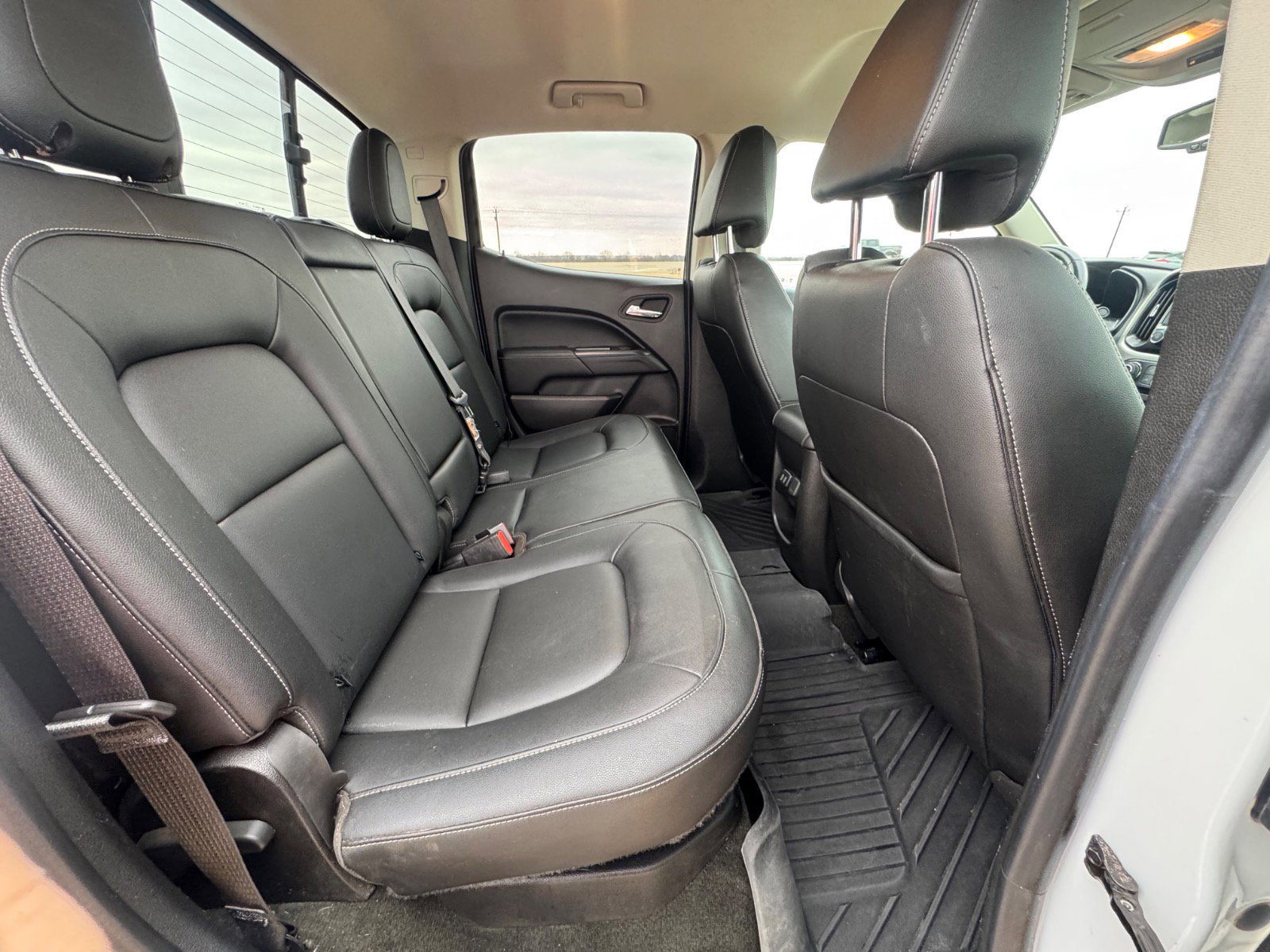 Used 2018 GMC Canyon SLT w/ Driver Alert Package image 16