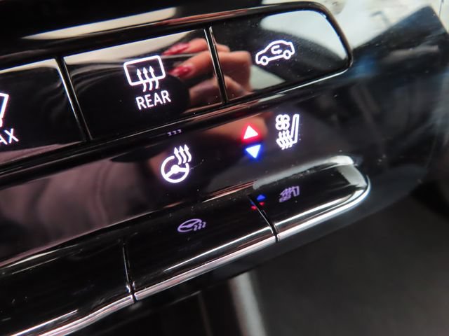 Used 2023 Chevrolet Bolt EUV Premier w/ Sun & Sound Package FWD image 37
