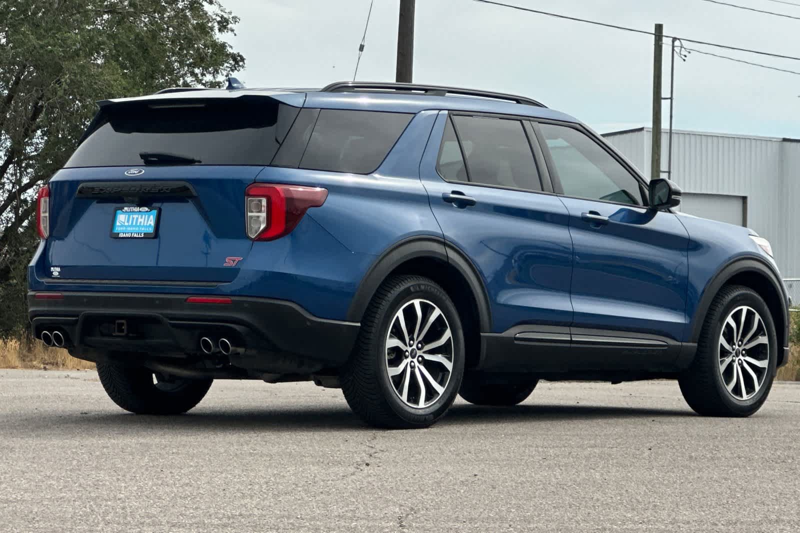 Certified 2020 Ford Explorer ST w/ Premium Technology Package AWD/4WD image 2