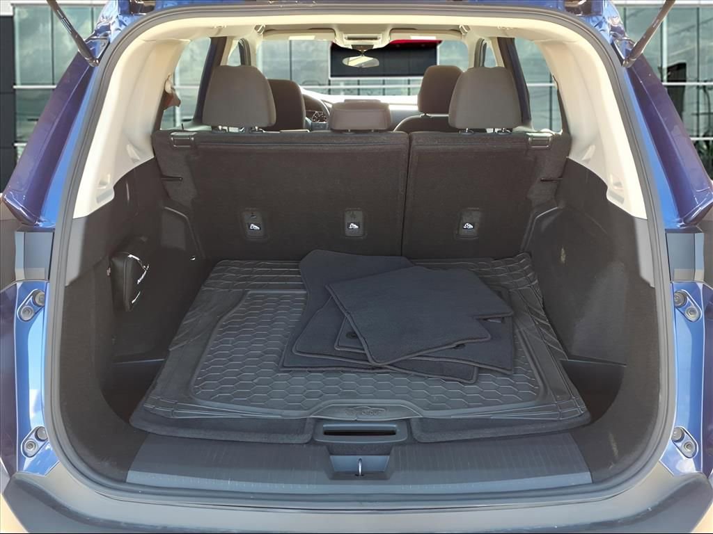 Used 2023 Nissan Rogue S image 11