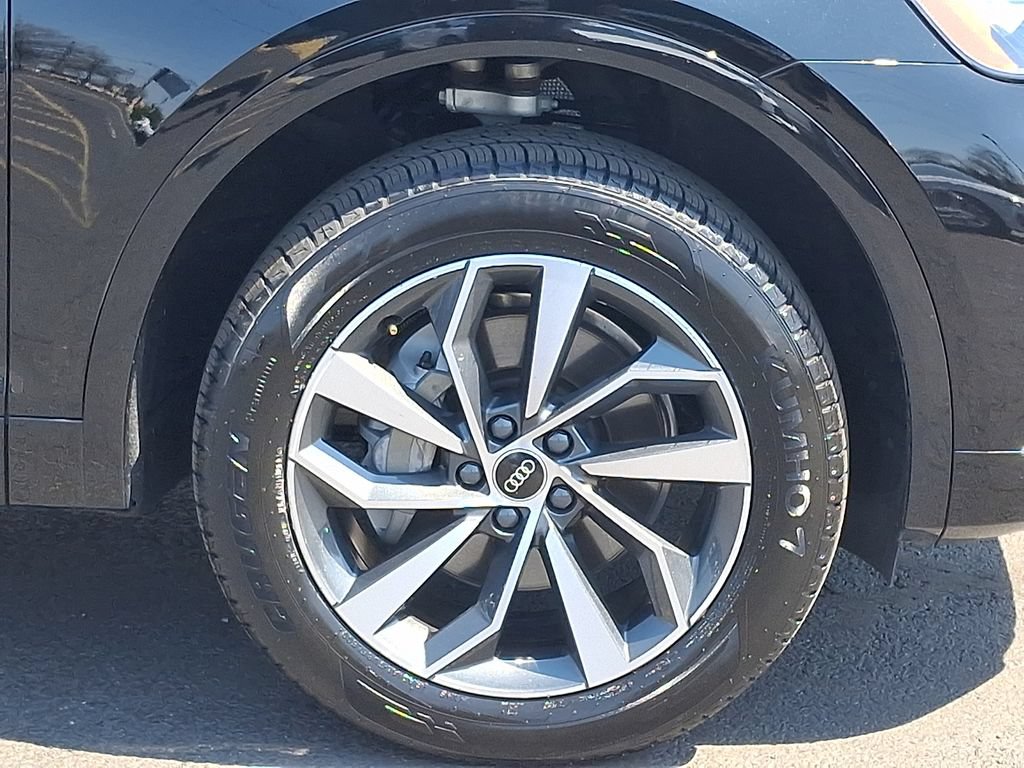 Certified 2023 Audi Q5 2.0T Premium Plus w/ Premium Plus Package AWD/4WD image 8
