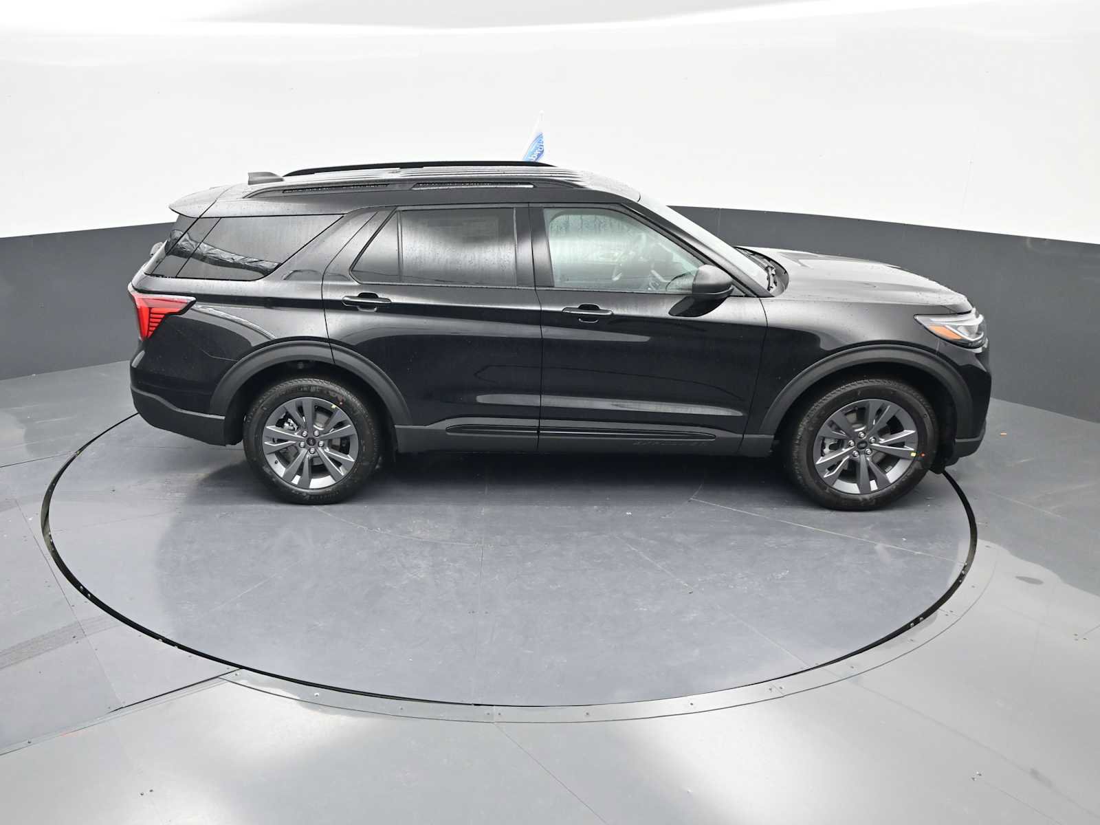 New 2026 Ford Explorer Active w/ Active Comfort Package image 57