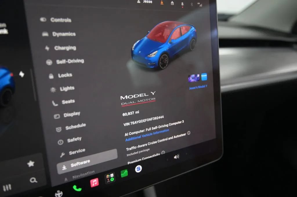 Used 2022 Tesla Model Y Performance AWD/4WD image 27