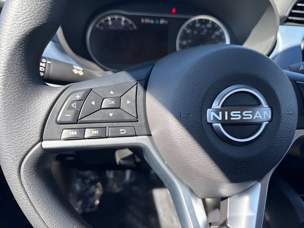 Used 2025 Nissan Versa SV FWD image 13