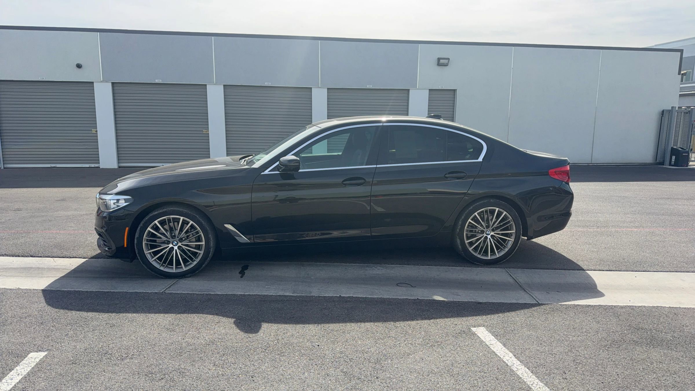 Used 2020 BMW 530i xDrive 530i xDrive Sedan 4D AWD/4WD image 3