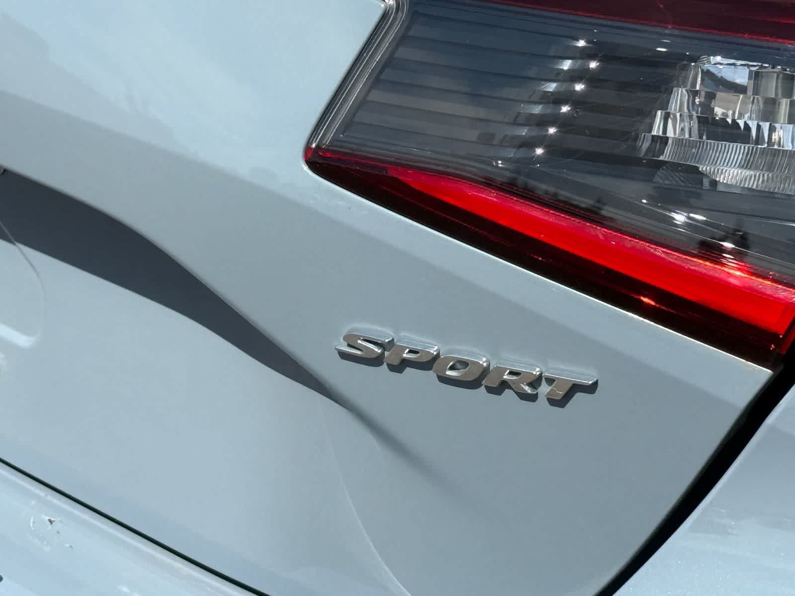 Used 2022 Honda Civic Sport image 8