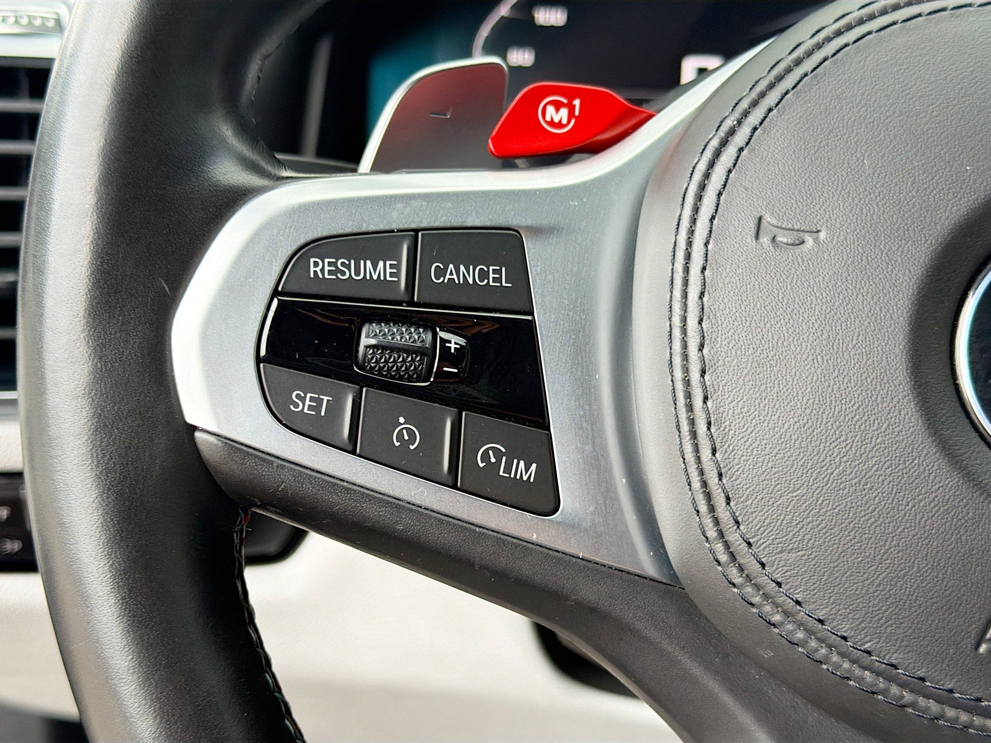 Used 2020 BMW M8 Convertible w/ Driving Assistance Package image 35