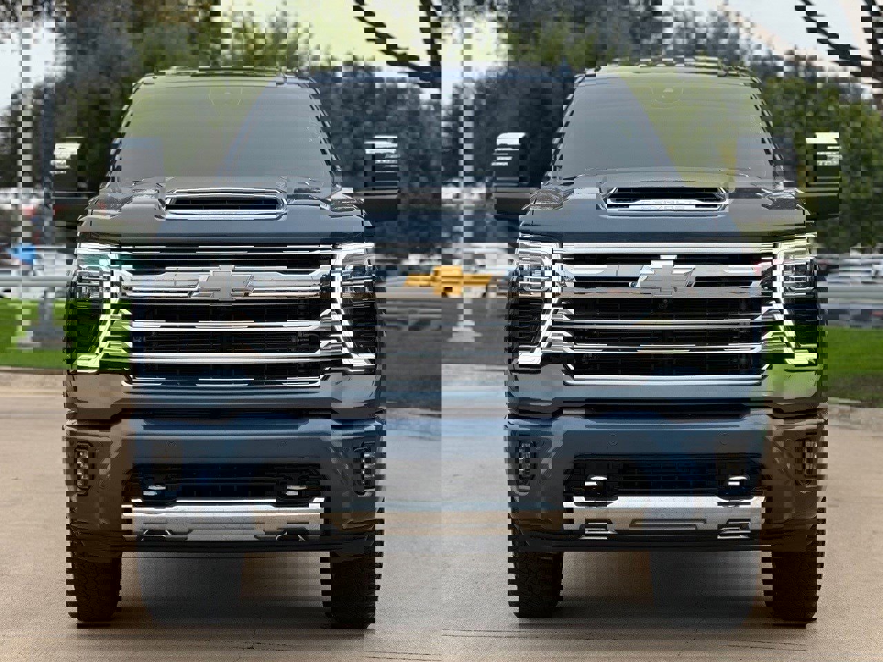 Certified 2025 Chevrolet Silverado 2500 High Country w/ Technology Package image 13