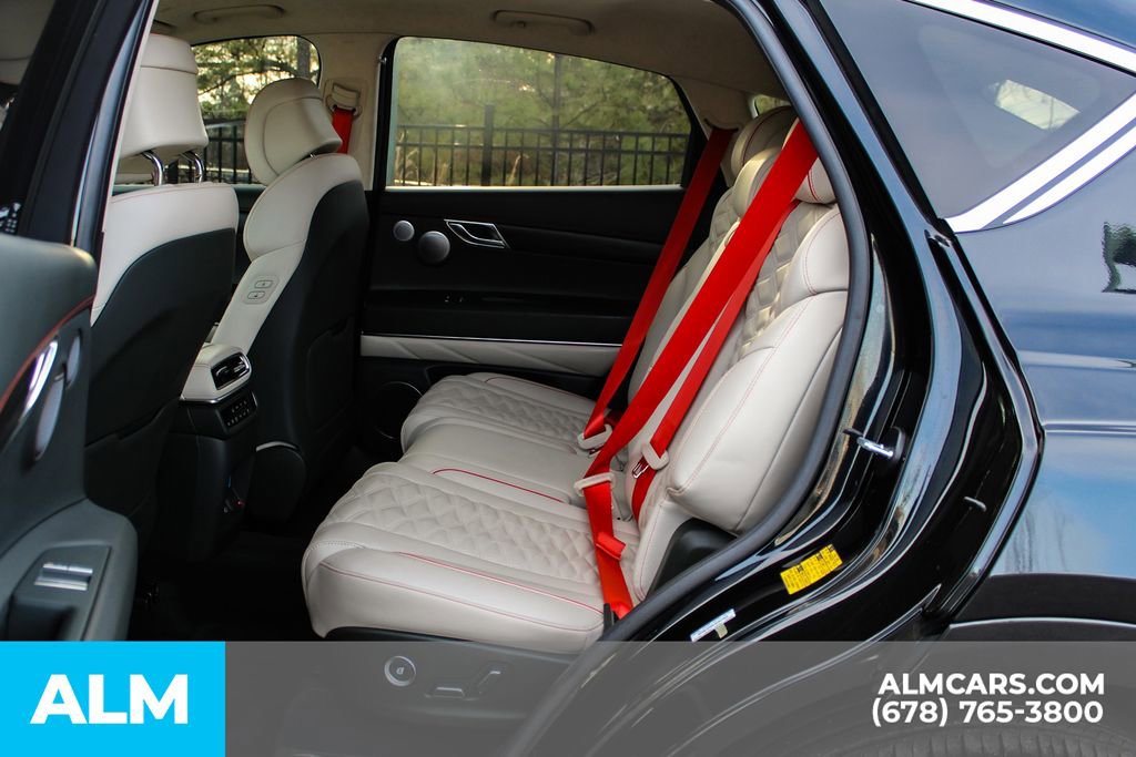 Used 2025 Genesis GV80 3.5T image 17