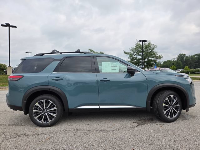 New 2026 Nissan Pathfinder Platinum AWD/4WD image 17