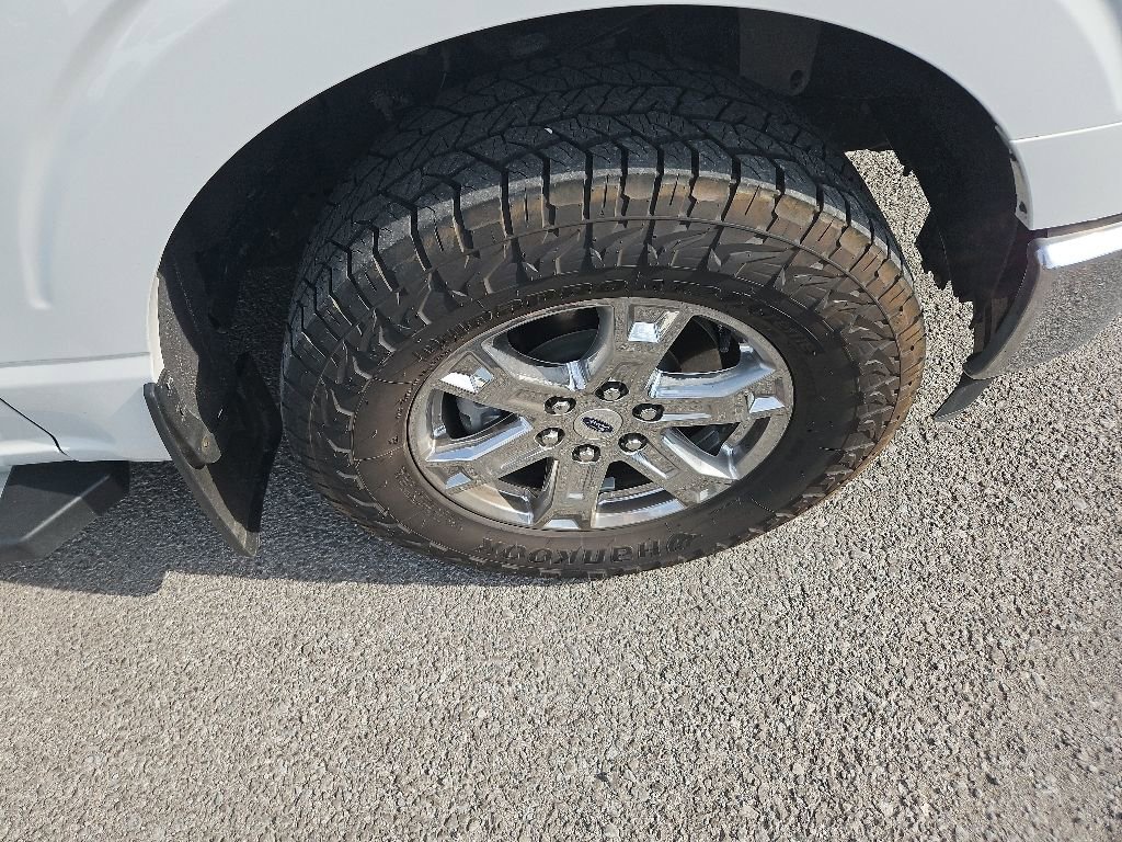 Used 2022 Ford F150 Lariat w/ Equipment Group 502A High AWD/4WD image 11