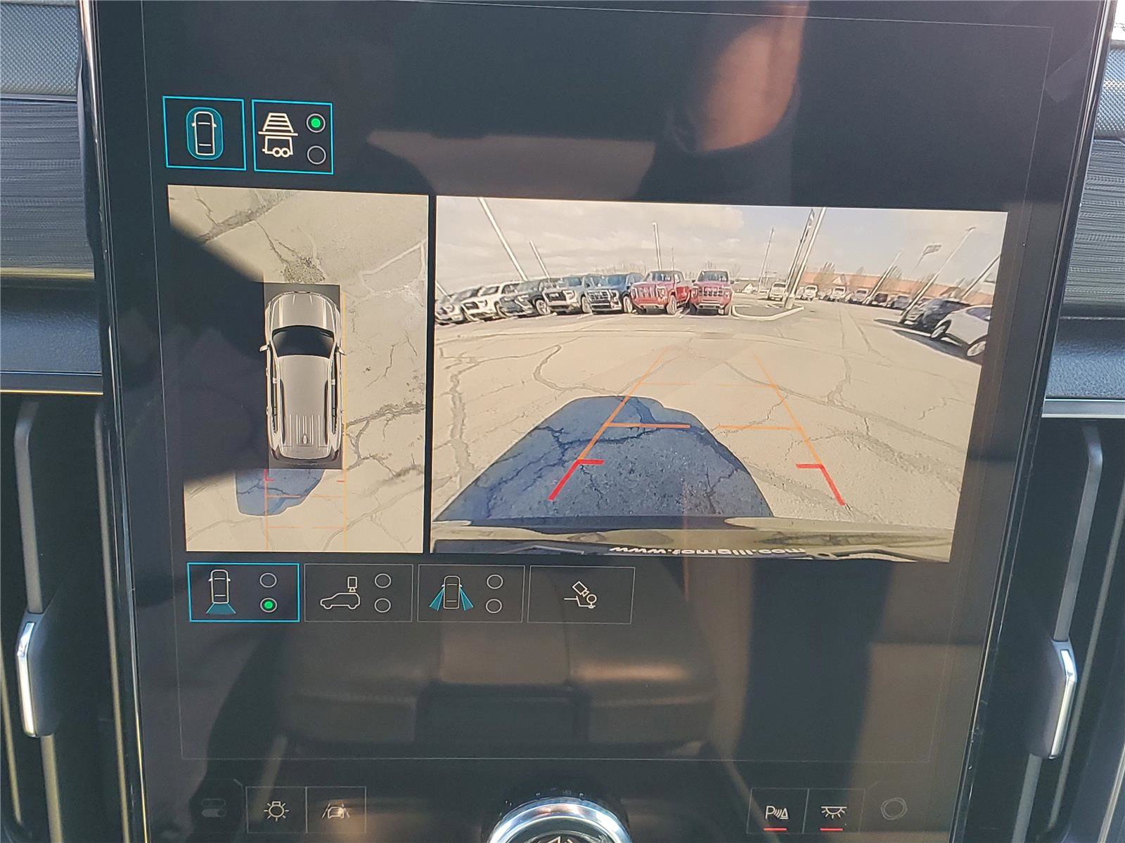 New 2026 GMC Acadia AT4 w/ Luxury Package AWD/4WD image 29