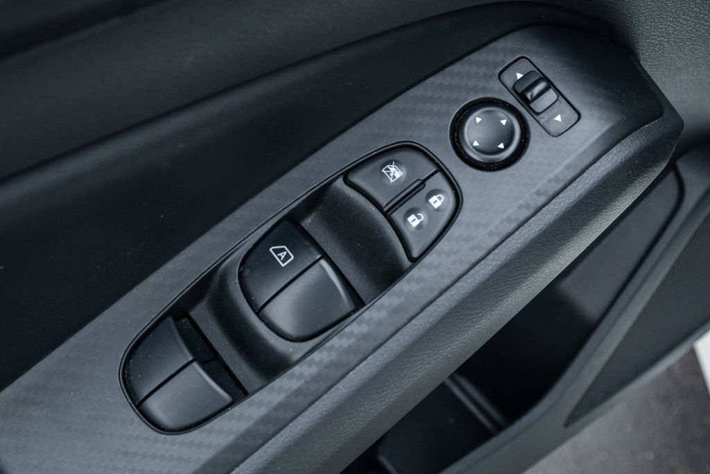 Used 2024 Nissan Altima 2.5 S image 17