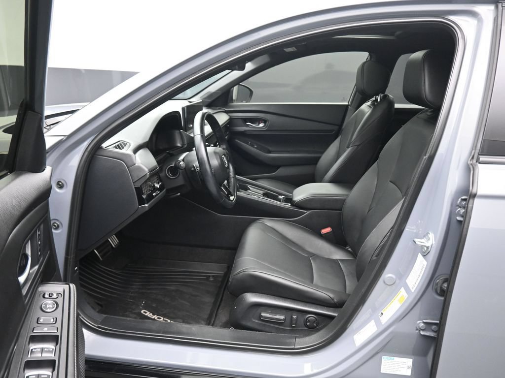 Used 2023 Honda Accord Sport image 11