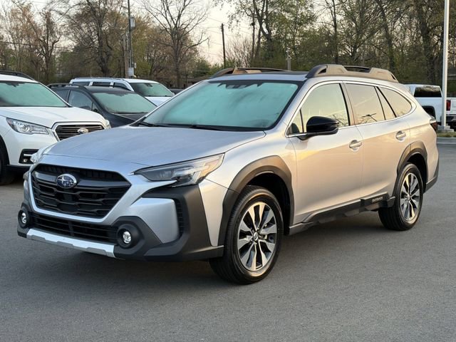Used 2023 Subaru Outback Limited image 7
