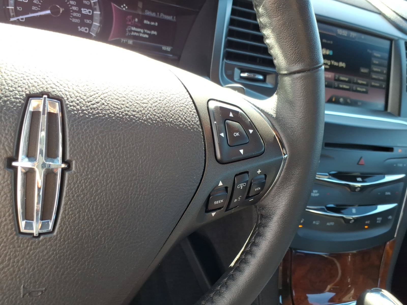 Used 2015 Lincoln MKS w/ Equipment Group 101A FWD image 19