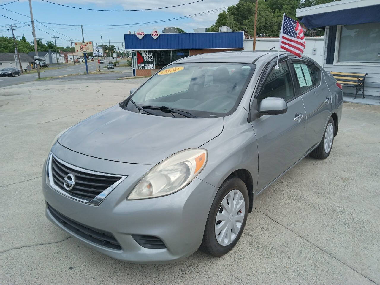 Used 2014 Nissan Versa SV