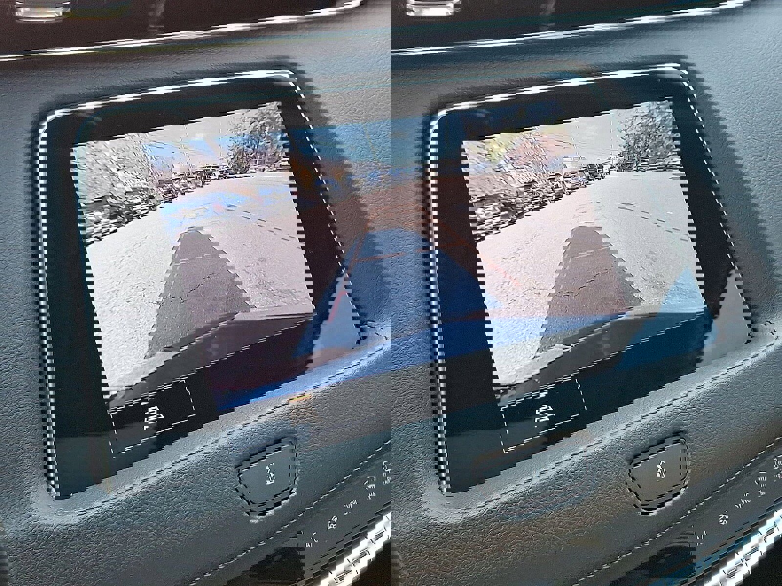 Certified 2023 Cadillac XT4 Premium Luxury w/ Driver Assist Package image 15