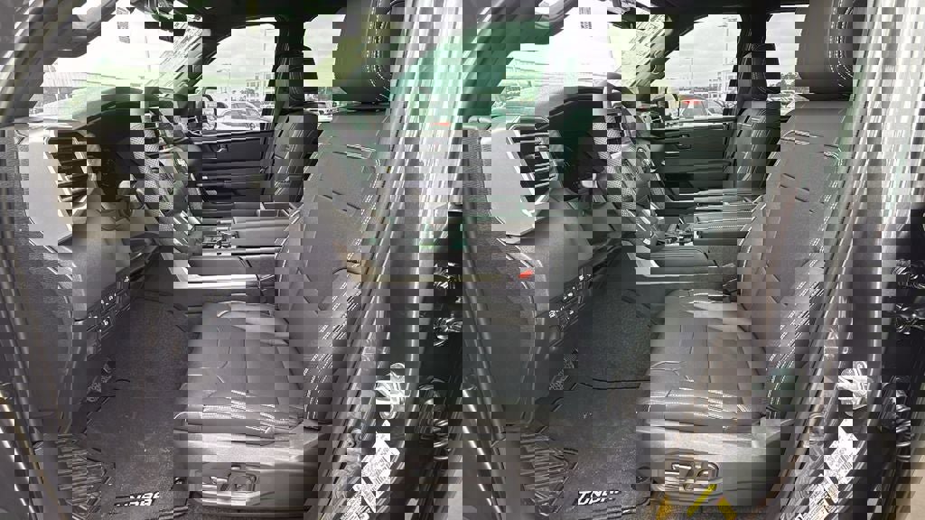 New 2026 Toyota Tundra Limited image 11