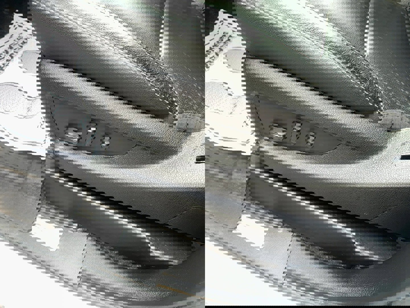 Used 2018 Chevrolet Silverado 2500 LTZ w/ Vortec Plus Package image 16