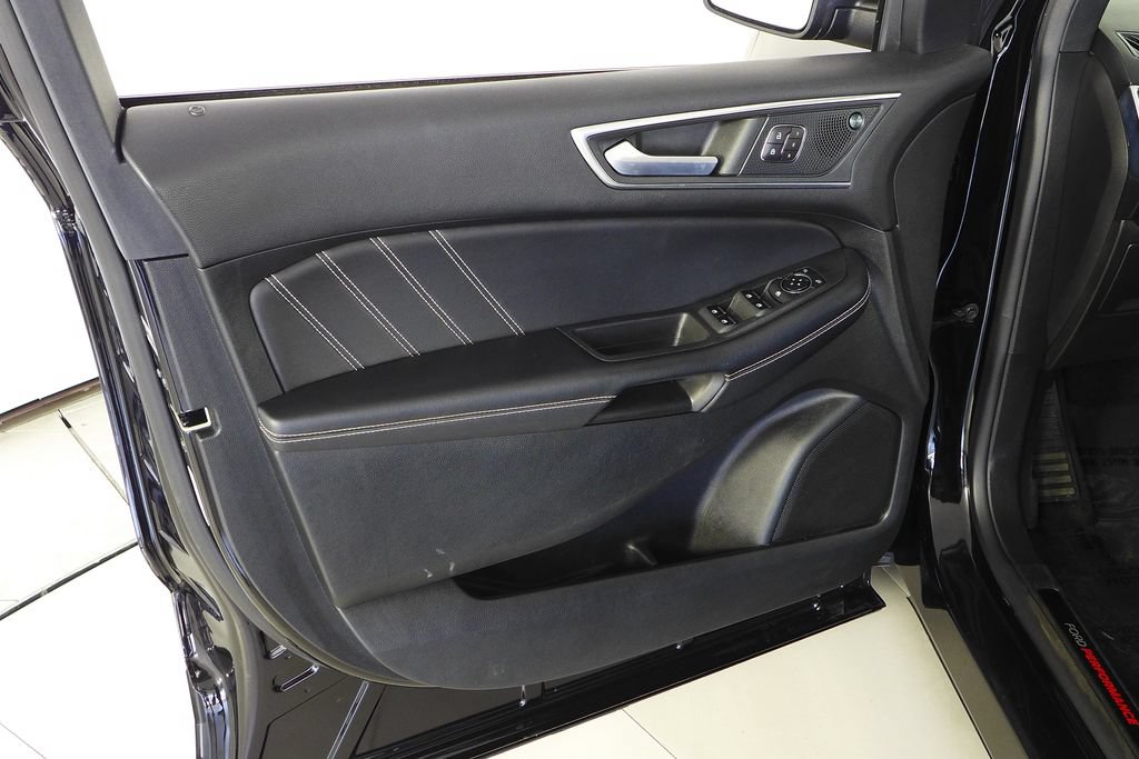 Used 2023 Ford Edge ST AWD/4WD image 11
