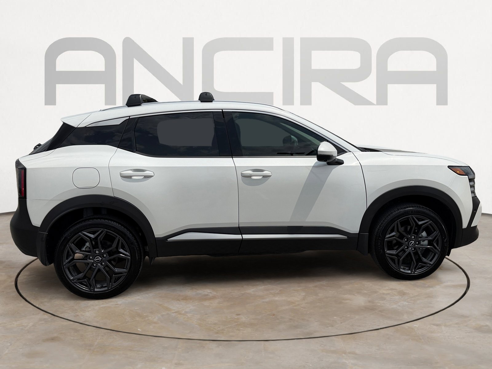 Used 2025 Nissan Kicks SR FWD image 12
