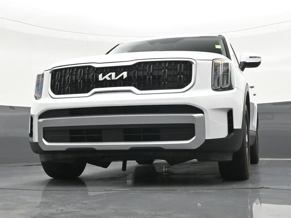 Used 2024 Kia Telluride LX FWD image 31
