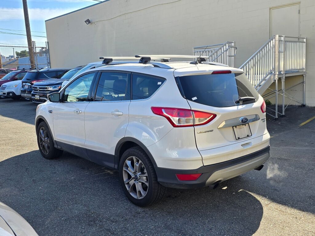 Used 2016 Ford Escape Titanium AWD/4WD image 5